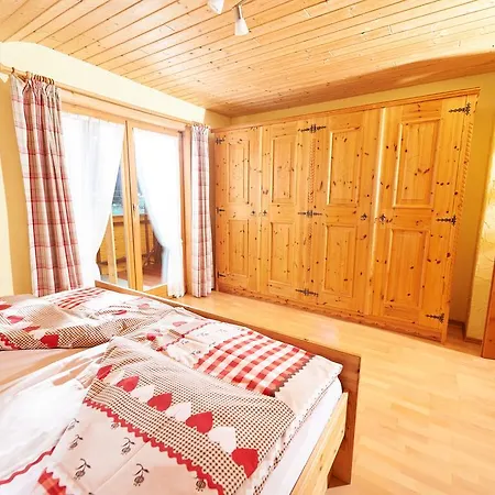 Konukevi Landhaus Bergleben 3*